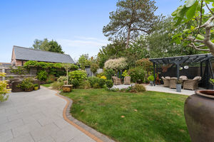 Photo 7- click for photo gallery